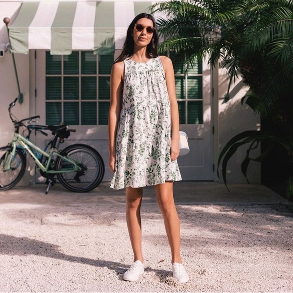 EUC Gal Meets Glam Lisa Dress Green Toile